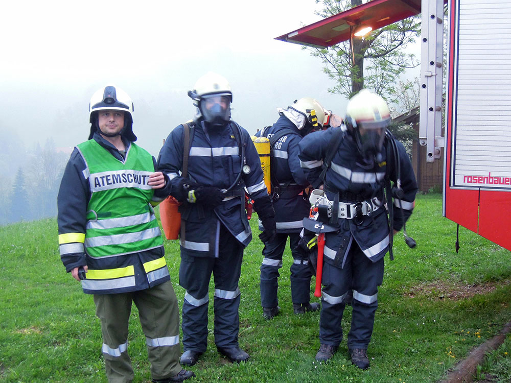 Atemschutz bei der Gemeinschaftsübung Deissenbach