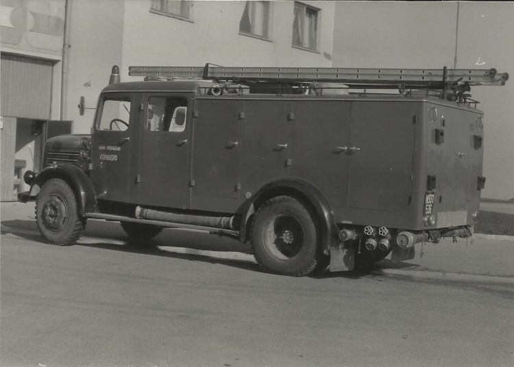 Neues Feuerwehrauto Baujahr 1957 im Jahr 1979