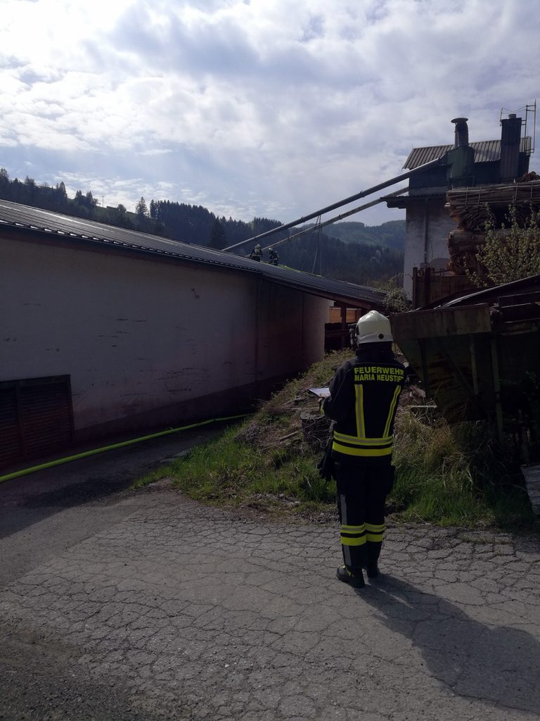 FF Kürnberg Brandeinsatz Hanger Sägewerk