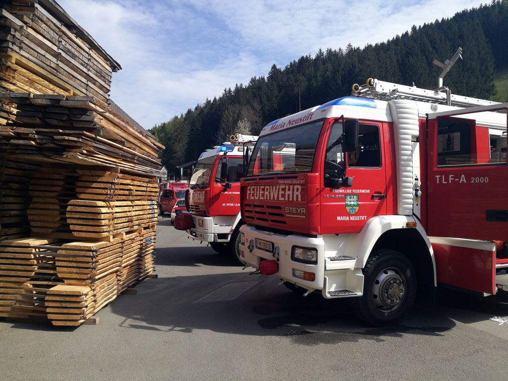 FF Kürnberg Brandeinsatz Hanger Sägewerk